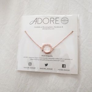 Adore circle dainty necklace